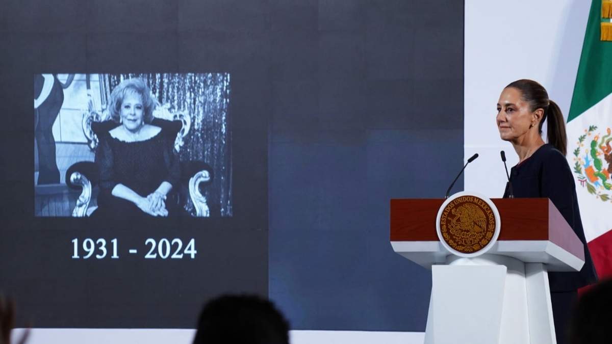 Sheinbaum rinde homenaje a Silvia Pinal durante la mañanera