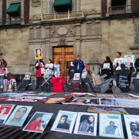 En la CDMX, madres de desaparecidos estallan: 'el dolor del otro no les importa”