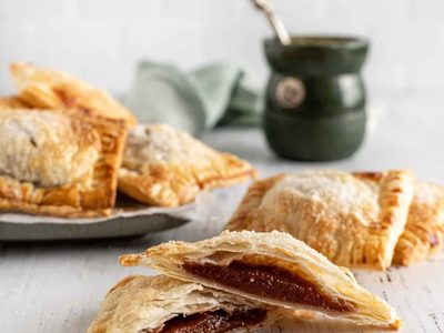 Pañuelitos de membrillo: si te sobraron tapas de empanadas, poné la pava y prepará esta receta exprés