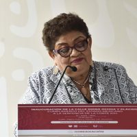 Ernestina Godoy exige renuncia de cerca de la mitad de delegados de la FGR en distintos estados