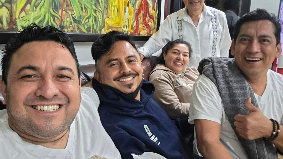 Jiménez Gutiérrez (de azul). División en Campeche