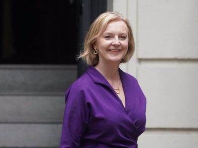 La UE felicita a Truss recordándole la importancia de ser aliados y cumplir acuerdos
