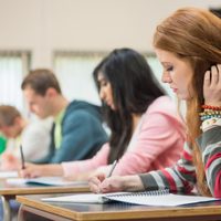 Tapabocas obligatorios en las escuelas sí o no: qué dijo el Gobierno británico
