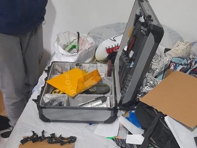 Secuestraron cocaína, marihuana y un arma en Valentina Sur