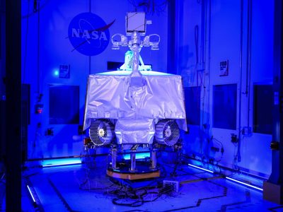 NASA cancela misión de explorador lunar por aumento en costos y demoras