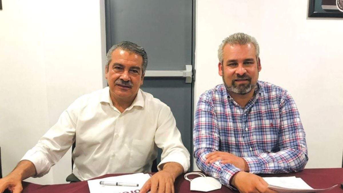 Raúl Morón con Alfredo Ramírez Bedolla, nuevo candidato de Morena a la gubernatura de Michoacán