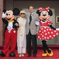 Murió a los 95 años Richard M. Sherman, que impulsó el encanto Disney en "Mary Poppins"