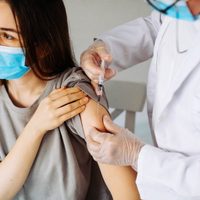 Vacunas para Neuquén: llegaron más de 30 mil fármacos contra el coronavirus
