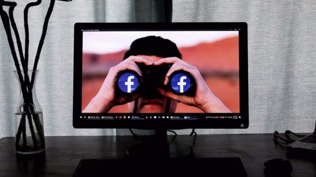 Fondo de pantalla con el icono de Facebook replicado