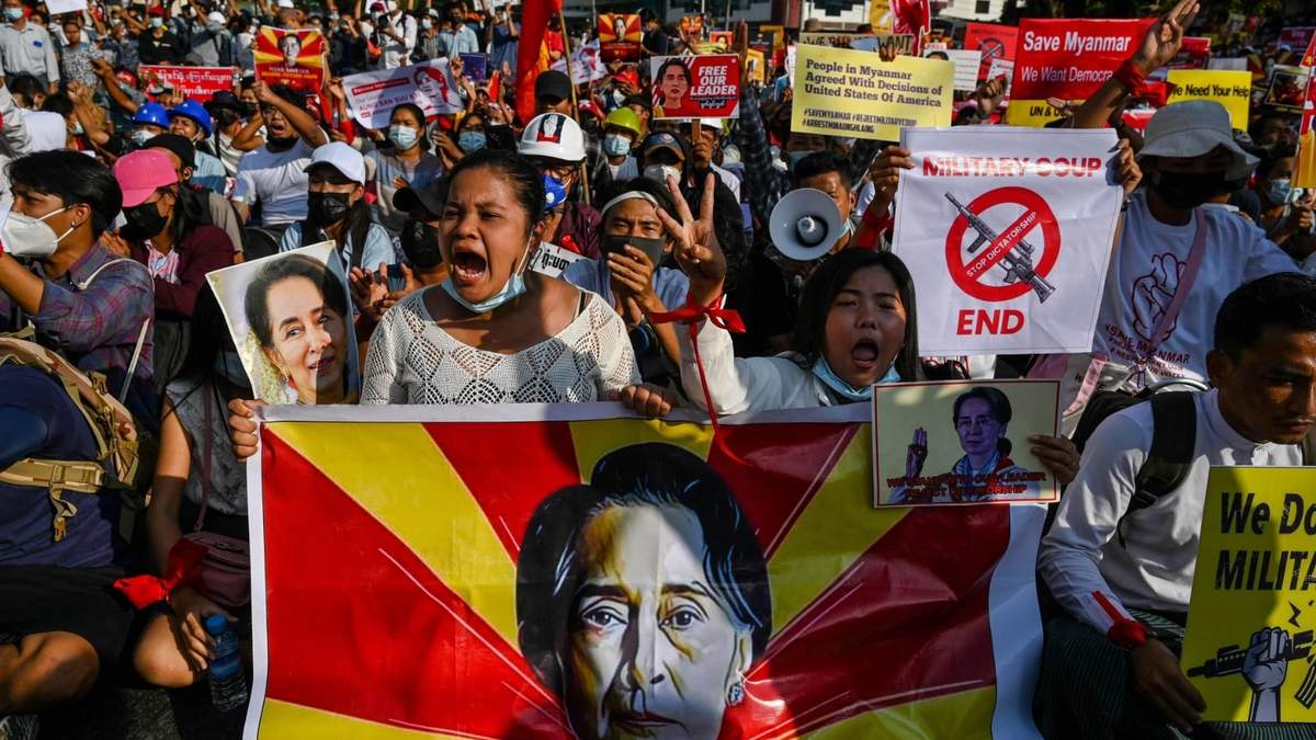 Protestas masivas en Mandalay, segunda ciudad más grande de Myanmar. Fuente: (Twitter)
