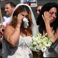 Ilana Gritzewsky, mexicana exrehén israelí, celebra boda simbólica con su novio, aún cautivo en Gaza