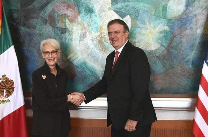 El canciller Marcelo Ebrard Casaubón y Wendy Sherman