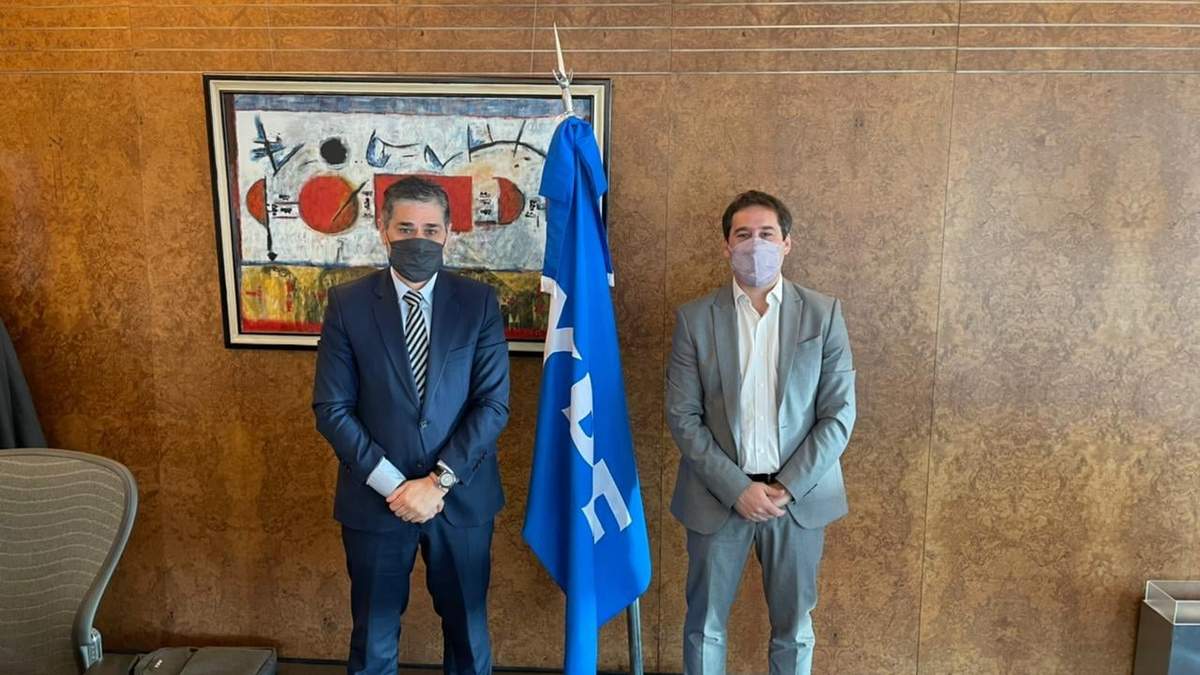 La reunión entre González y Luque. Fuente: (Twitter)