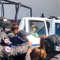 Represión en el informe de la alcaldesa de Cholula; detienen a reportero y a líder de comerciantes