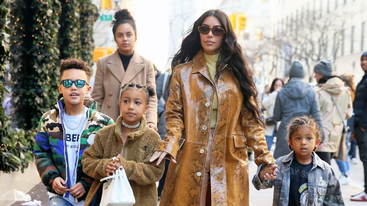 Kim Kardashian y sus hijos. Fuente: (Instagram)