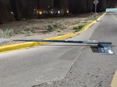 Insólito: soldados voluntarios fueron detenidos por robar carteles en la Isla 132