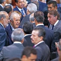 Los grandes contratos para los consentidos de Peña Nieto