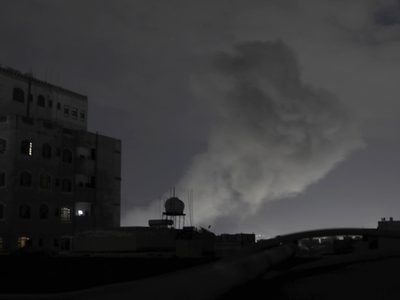 Estados Unidos bombardea Yemen y Trump lanza nueva advertencia a Irán