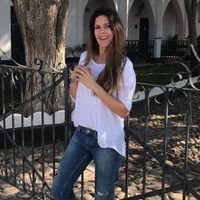 Radiante: Isabel Macedo le dio paso al fin de semana con una relajada selfie bajo los rayos del sol