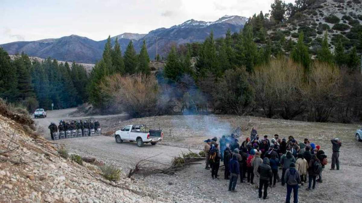 Toma mapuche, cercana a la localidad de El Bolsón. Fuente: (Twitter)