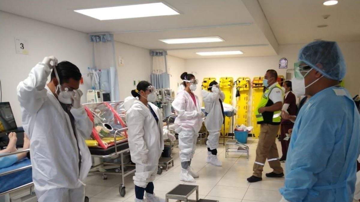 Personal de salud en Puebla