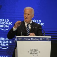 Crear muros "es una respuesta errónea" para la seguridad: Joe Biden