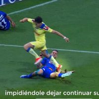 Revelan los audios del VAR: Esto fue lo que se discutió sobre el penalti de América ante Cruz Azul