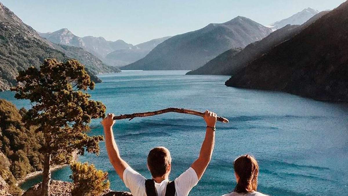 Turistas en la provincia de Neuquén. Fuente: (Twitter)