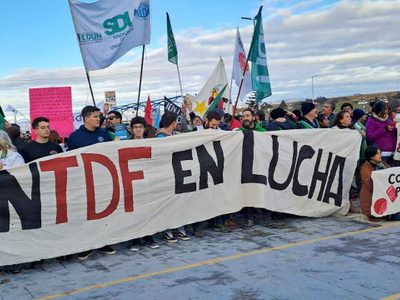 Tierra del Fuego se suma a la protesta nacional por financiamiento universitario