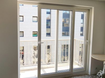 Con pocos y económicos ingredientes, así podés limpiar los rieles de las ventanas o puertas corredizas