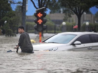 Cinco ciudades en China decretan alerta roja por las lluvias e inundaciones