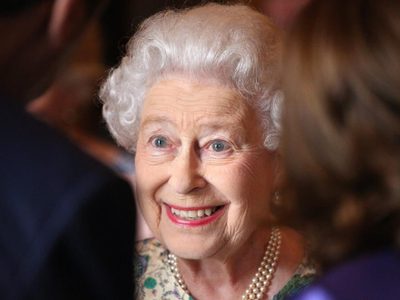 Se agranda la familia: la gran alegría en medio del drama para la Reina Isabel