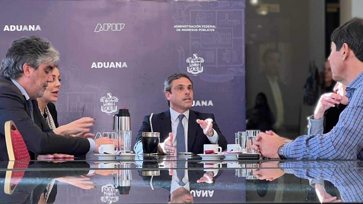 Marcelo Rucci en la reunión en Buenos Aires. Fuente: (Prensa Sindicato Petrolero).