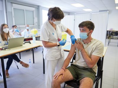 En qué centros se aplicarán vacunas contra el coronavirus este lunes, 20 de septiembre
