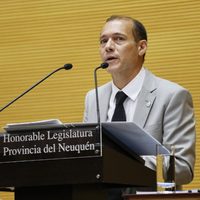 Un proyecto de Omar Gutiérrez busca regular el abordaje de las violencias en Neuquén