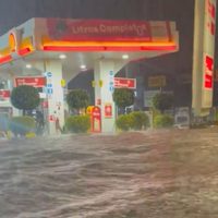 Lluvia azota el sur de la CDMX; la Picacho-Ajusco se convirtió en un "río" (Videos)