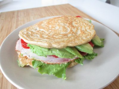 Pan de avena con chía hecho en sartén: perfecto para tus próximos tostados