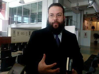 Ordenan restituir al presidente del instituto de transparencia en Chihuahua