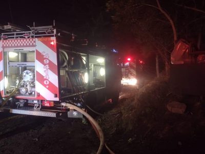 El fuego consumió por completo una casa en el country Cumelén
