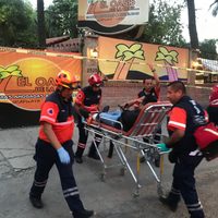 Hombres irrumpen en restaurante y matan a dos clientes en Irapuato; hay dos meseros heridos
