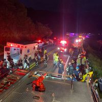 Cae autobús a un barranco en Nayarit; 17 muertos y 22 heridos