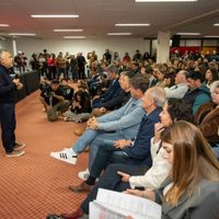 Cómo resolverá la UCR el armado de su propia lista si acuerda con LLA