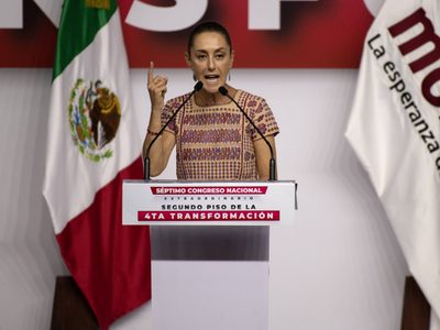 Claudia Sheinbaum condena botellazo a López Obrador