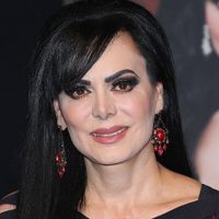 “En la calle”: el atuendo de Maribel Guardia para romper la cuarentena que sorprendió a sus fans