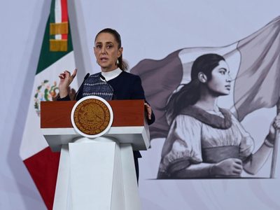 Sheinbaum llama al CIDE “institución elitista” y le pide más cercanía con los problemas nacionales