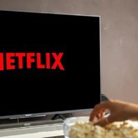Netflix: la película futurista sobre robots y guerras, basada en una novela y protagonizada por grandes actores