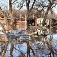 “Si viene otra crecida del río, se pierde Vista Alegre”: vecinos cortan un puente y las rutas 7 y 51