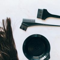 Si querés cambiar de look sin decolorar: probá estos 3 tonos de pelo que suman estilo sin dañar tu melena