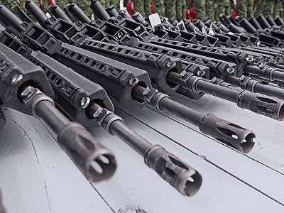 La demanda de México contra armerías de EU y las dudas del juez Saylor