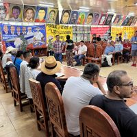 Padres de los 43 normalistas desaparecidos dicen que AMLO fracasó en el caso Ayotzinapa